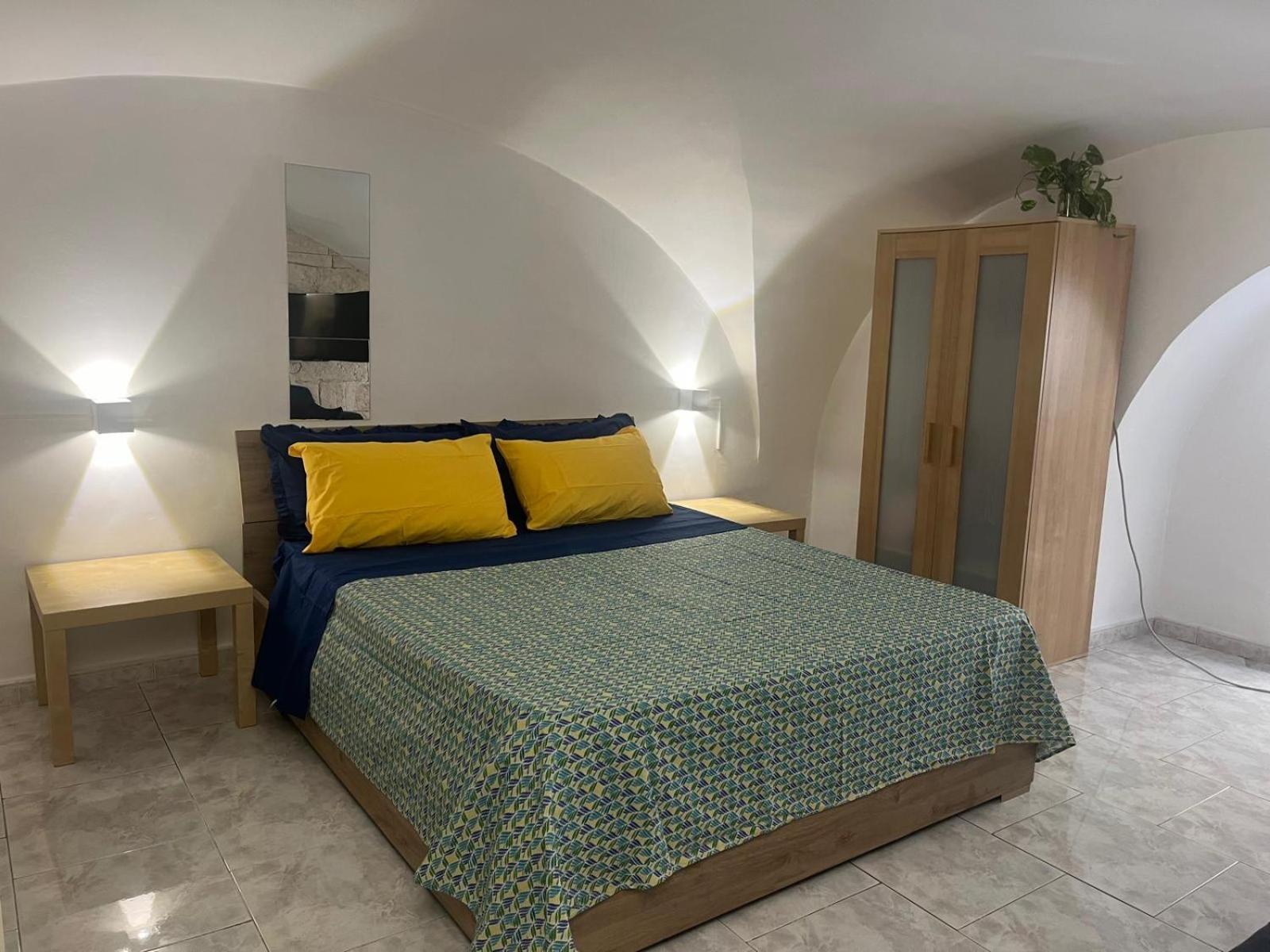 La Maison Des Voyageurs Bari Bagian luar foto